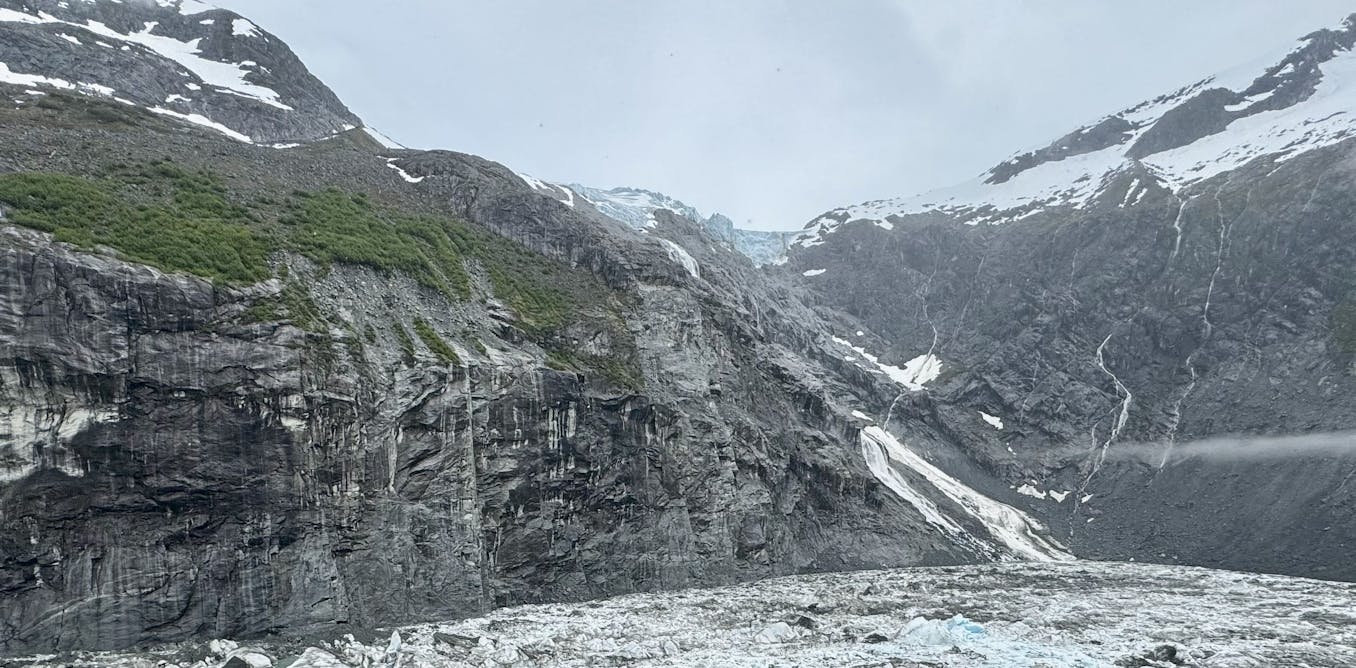 Glacial lake flood hits Juneau, Alaska, reflecting a growing risk as mountain glaciers melt around the world