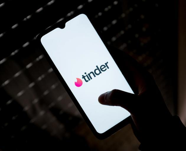 'Nervous wines': Tipsy driver had Tinder jitters