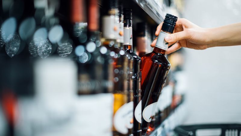 A record low level of Americans drink, and a majority now say alcohol is bad for your health