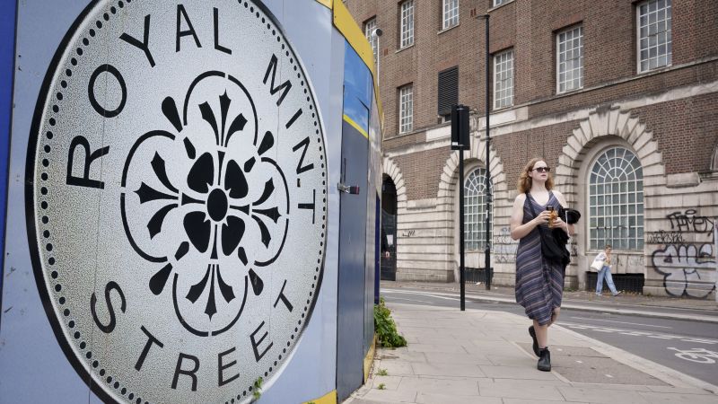 China’s ‘super-embassy’ plans in the heart of London anger locals who fear for their safety