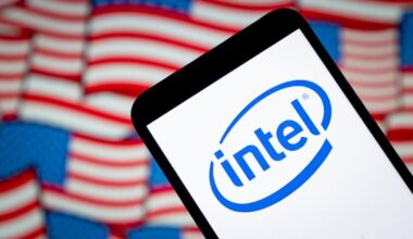 Conservatives and economists warn Trump admin. against buying stakes in U.S. companies beyond Intel