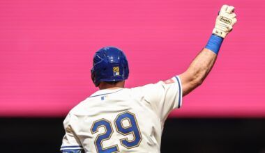 Mariners win big behind Cal Raleigh’s historic day, Logan Gilbert’s gem