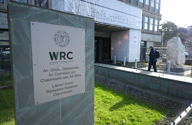 Secretaries and caretakers' strike to go ahead with 2000 schools impacted as crunch talks fail - The Journal