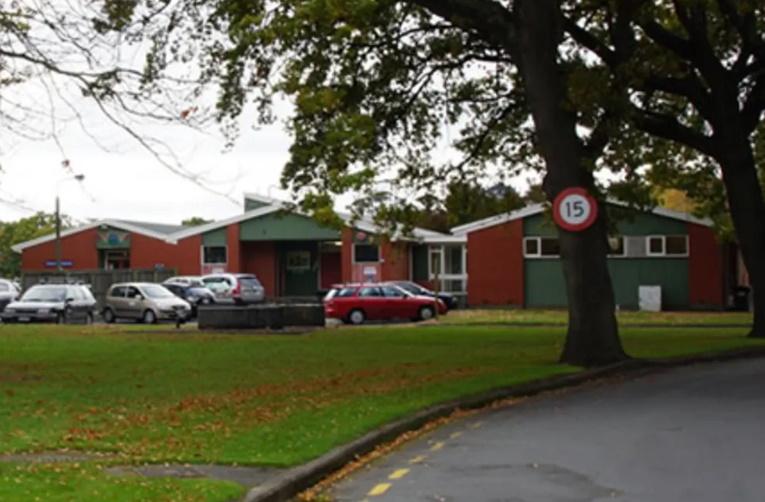 Man considered dangerous understood to have escaped from Canterbury hospital