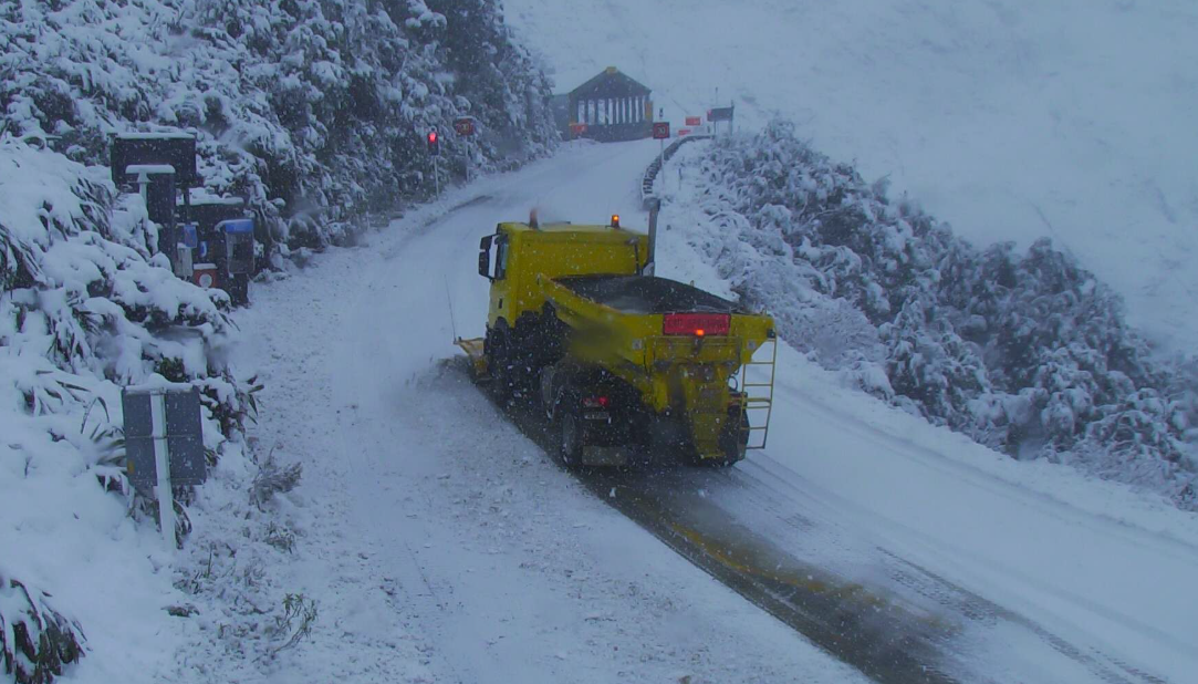 More heavy snow for Milford Road