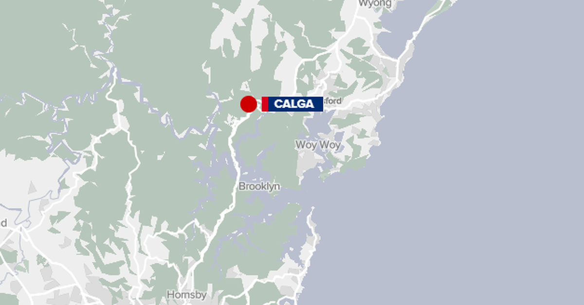 Truck driver rushed to hospital, M1 closed after crash