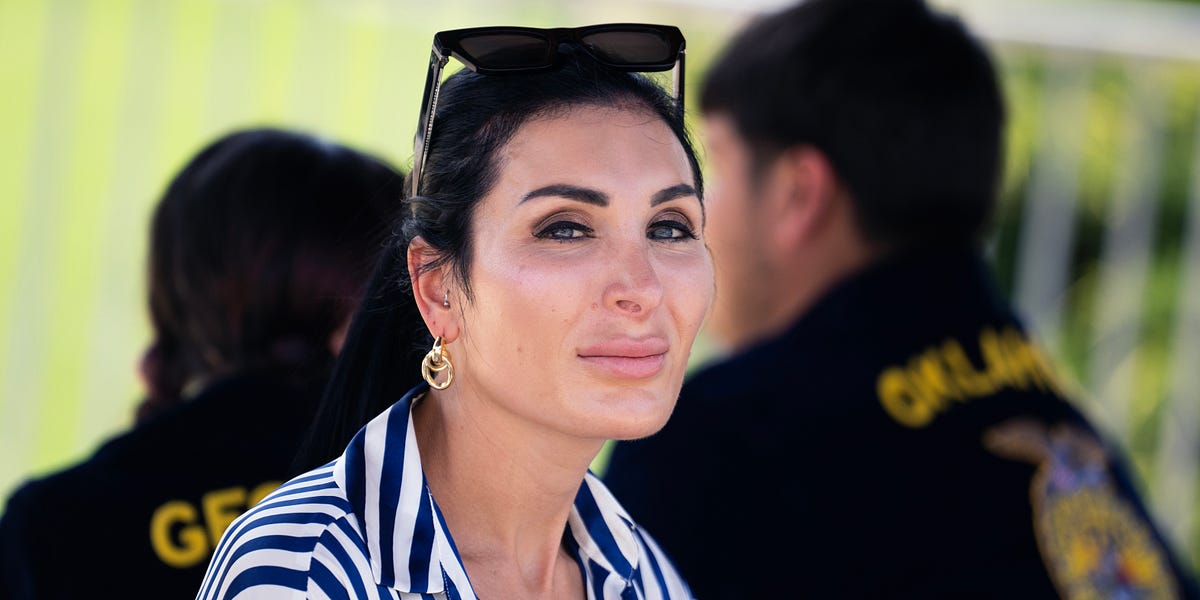 MAGA Diehards Say Loomer is on Big Pharma’s Payroll