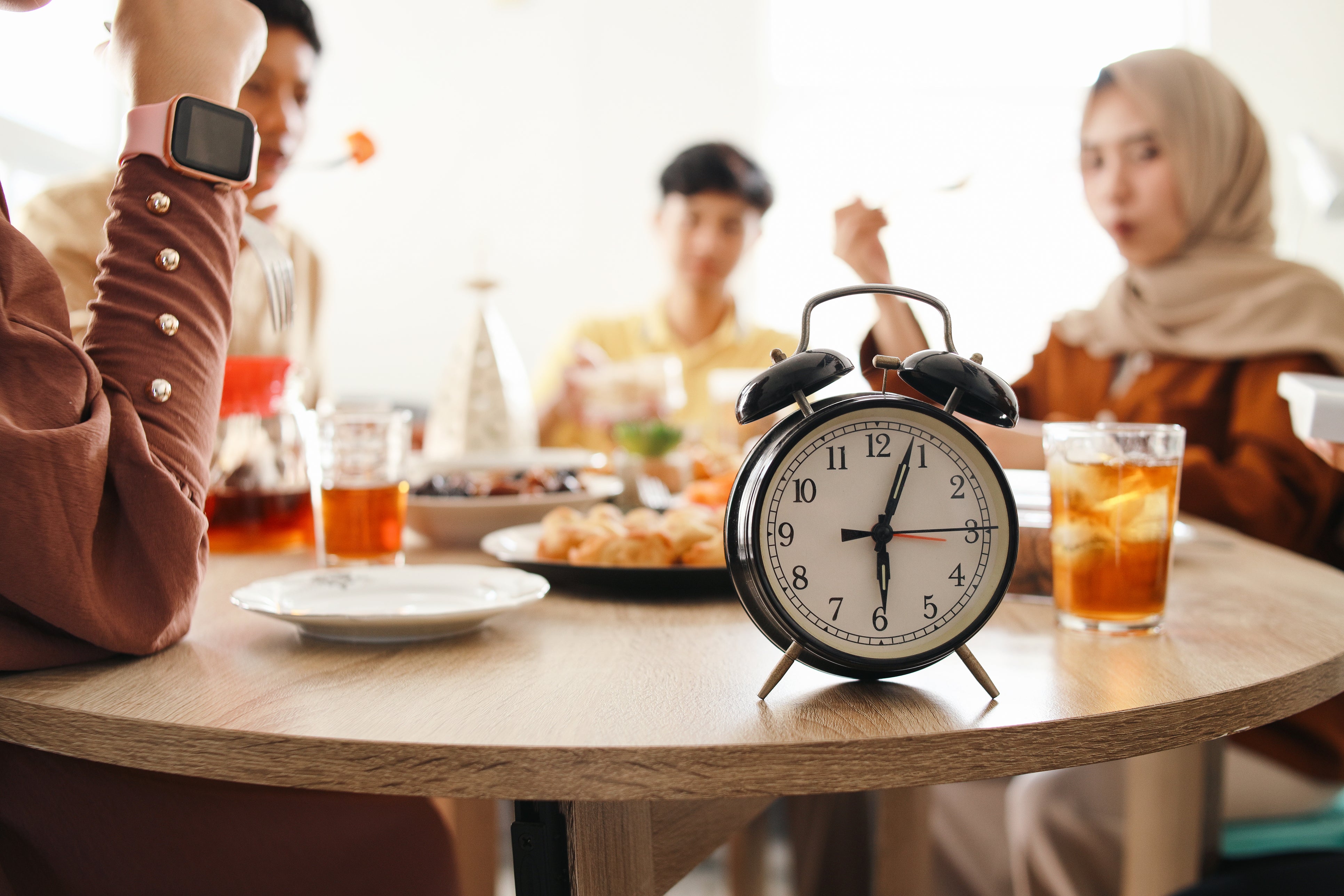 Eating at 6pm isn’t just for OAPs