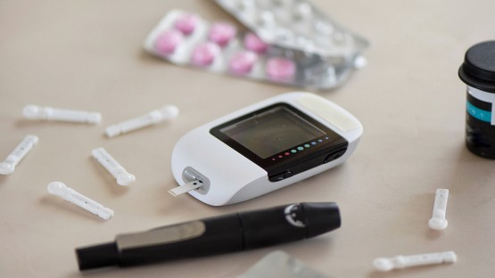 Implant treats Type 1 diabetes by oxygenating insulin-producing cells