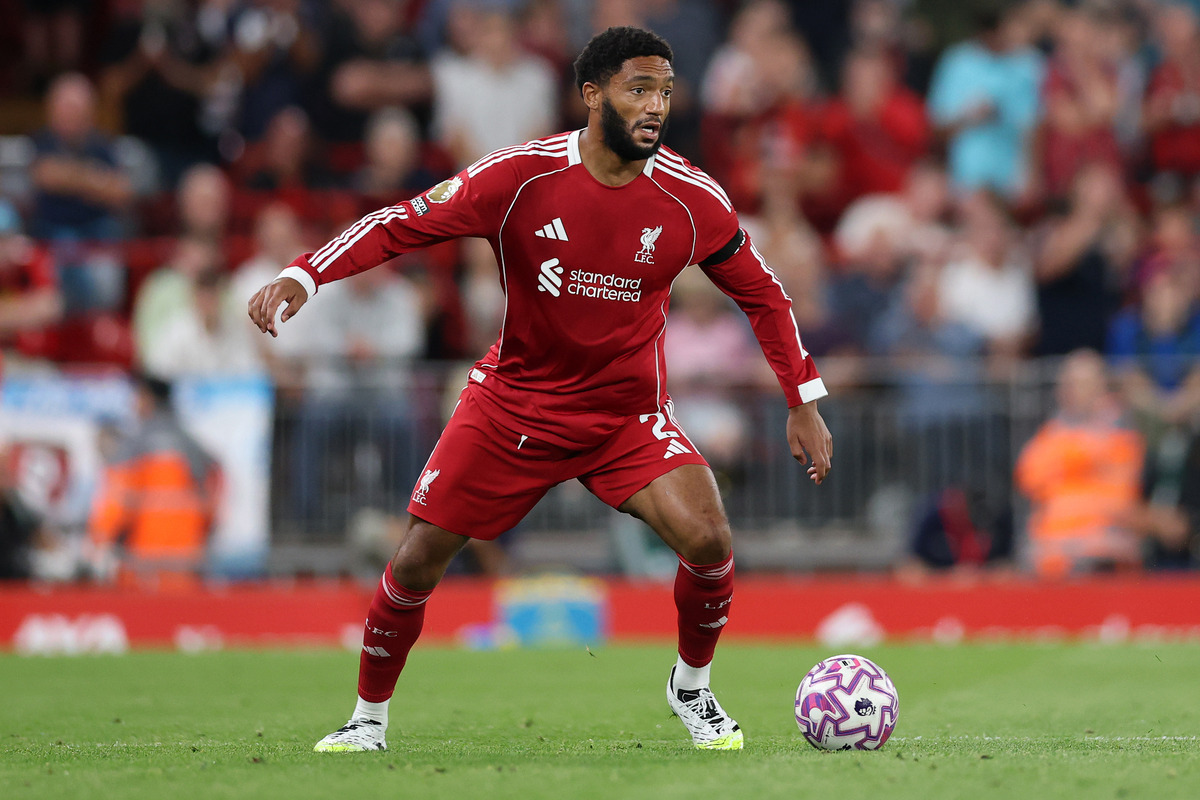 LIVERPOOL, ENGLAND - AUGUST 15: Joe Gomez of Liverpool during the Premier League match between Liverpool and Bournemouth at Anfield on August 15, 2025 in Liverpool, England. (Photo by Michael Steele/Getty Images) (Milan links)