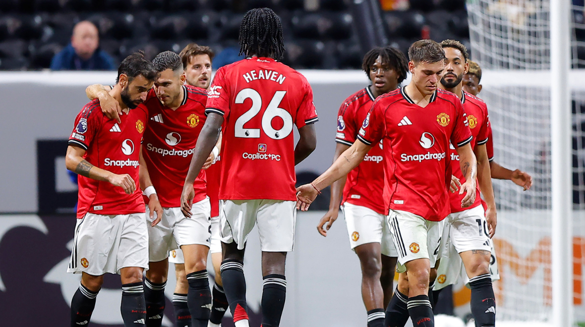 Bruno Fernandes: Man Utd fans furious with captain's behaviour