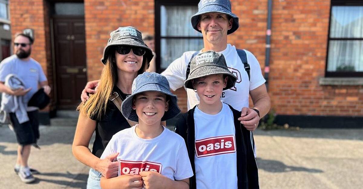 Oasis pay tribute to Irish roots in sell-out Croke Park reunion gig