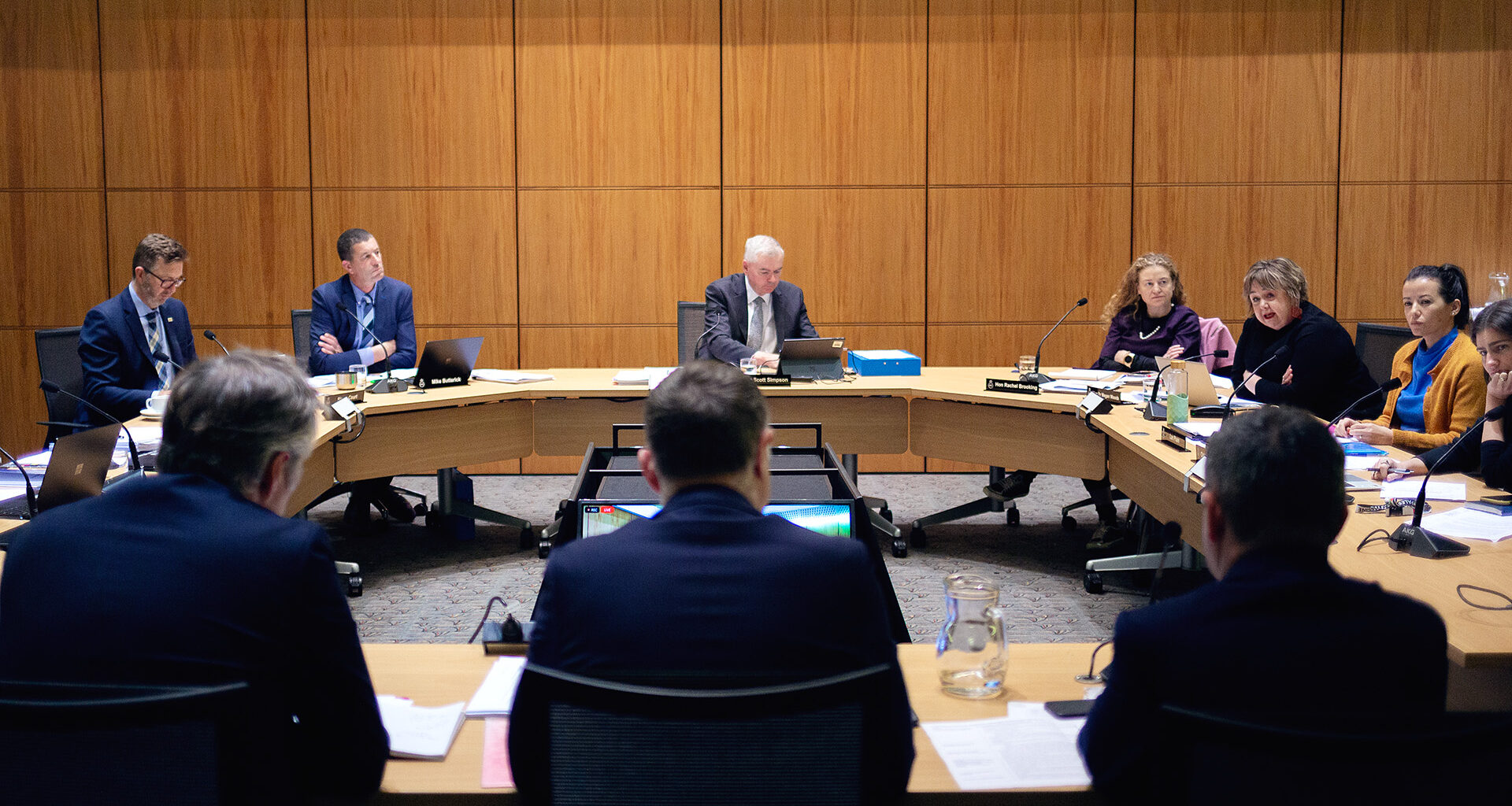 Parliament committee asks RBNZ to halt capital increases 'immediately’