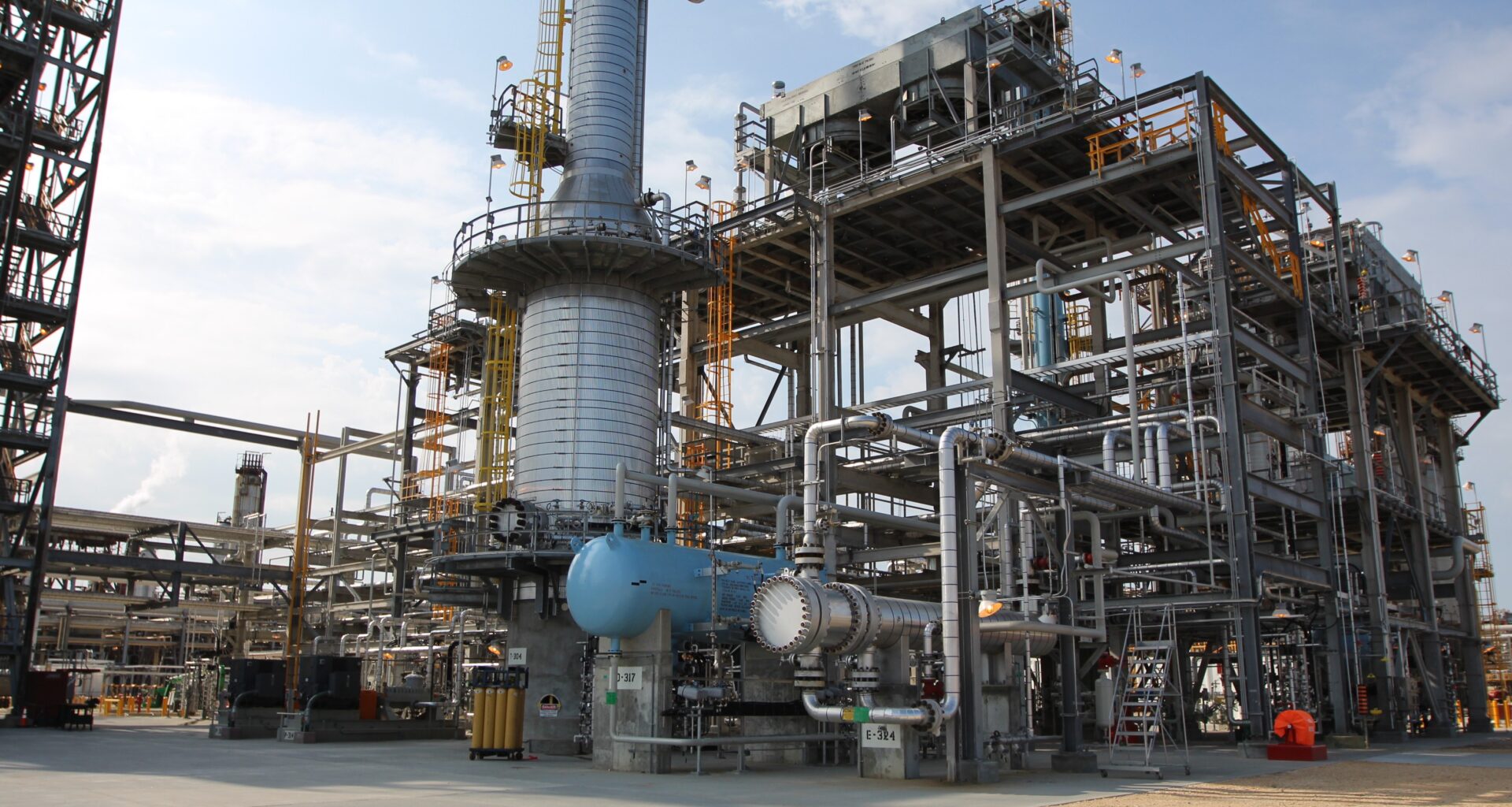 Reconfiguring for growth: leveraging the strength of integration - Exxon Mobil Corporation | ExxonMobil