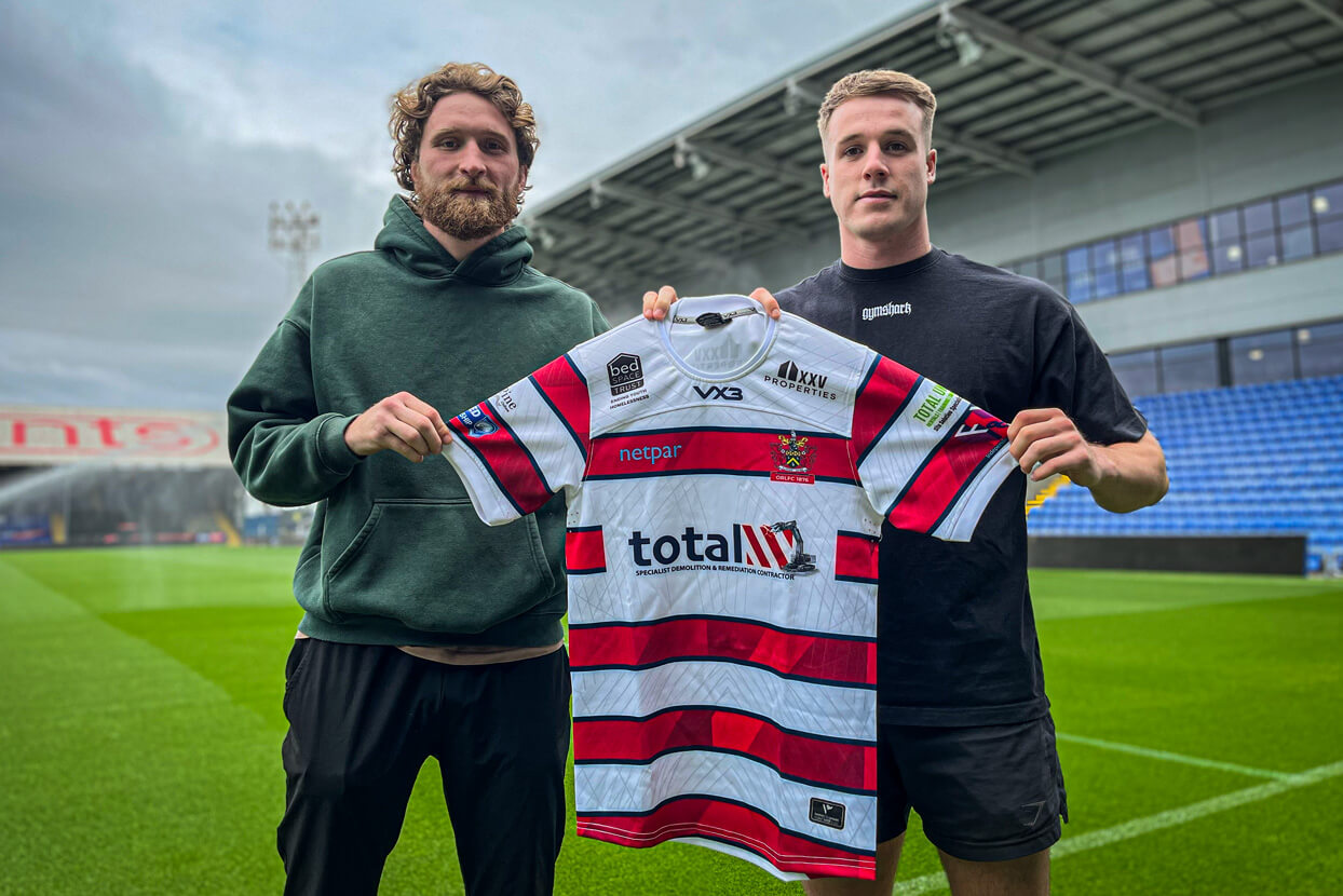 Oldham add more Super League stardust with double coup