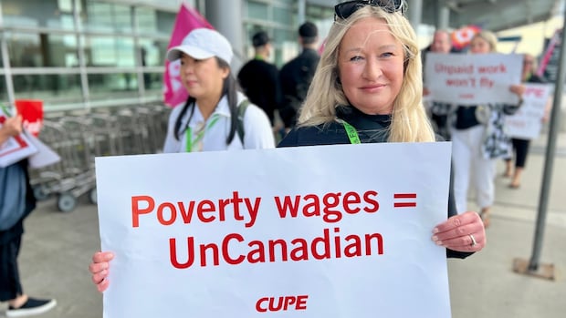 Air Canada flight attendants in Winnipeg angry after feds order binding arbitration