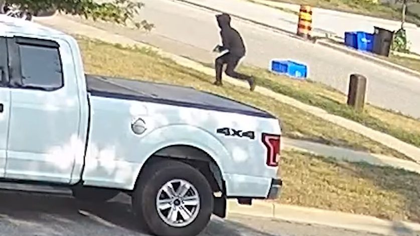 Video shows suspect creeping up on victim before shooting him on Markham driveway