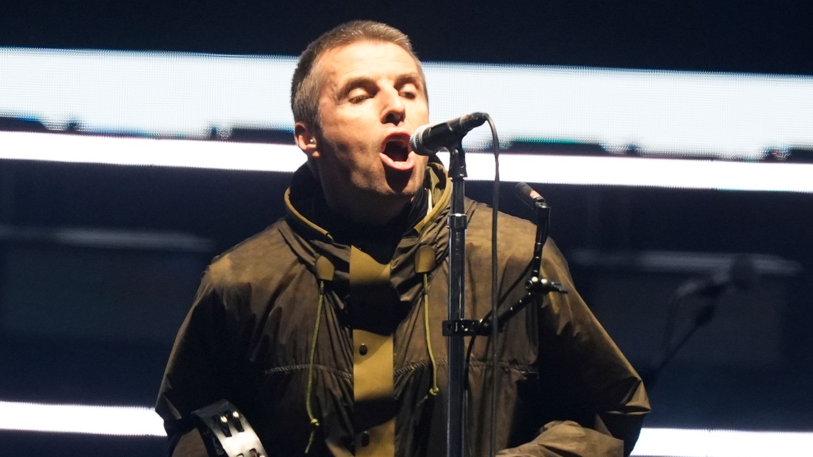 Why the Oasis reunion tour is 'catastrophic' for Edinburgh Fringe performers | Ents & Arts News