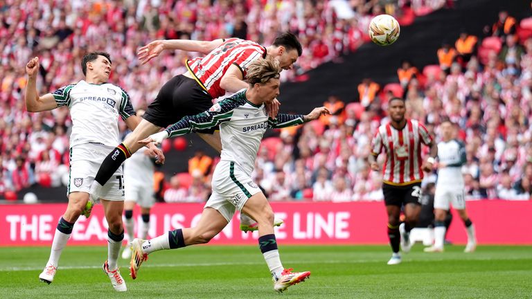 Sheffield United's Kieffer Moore attempts a shot on goal
