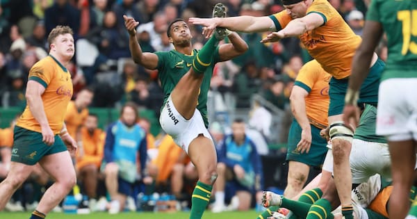 Springboks survive late drama to edge Australia, keeps alive title hopes