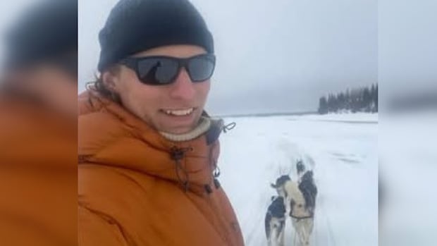 Norwegian trekker missing in northern Manitoba after possibly losing dog to wolves: RCMP