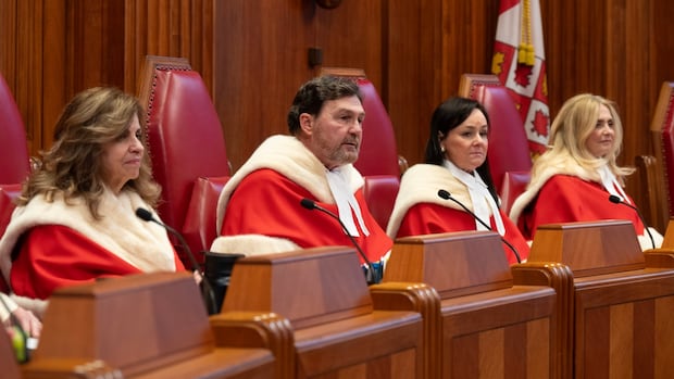 Federal judges deserve $28K-$36K salary hike, panel rules