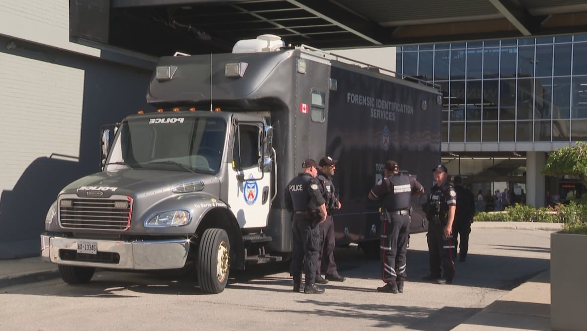 Toronto police forensic identification services