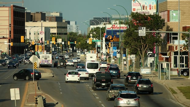 Winnipeg has highest percentage of commuters in Canada, StatsCan says