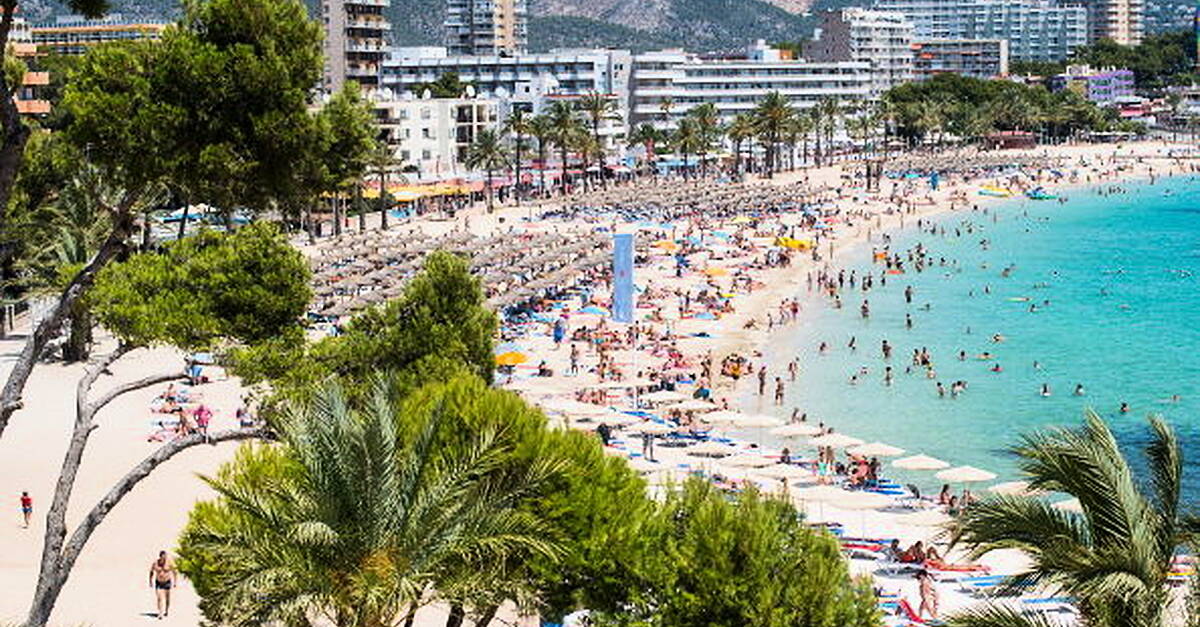 Two teens arrested over assault on Irish grandfather and grandson in Majorca