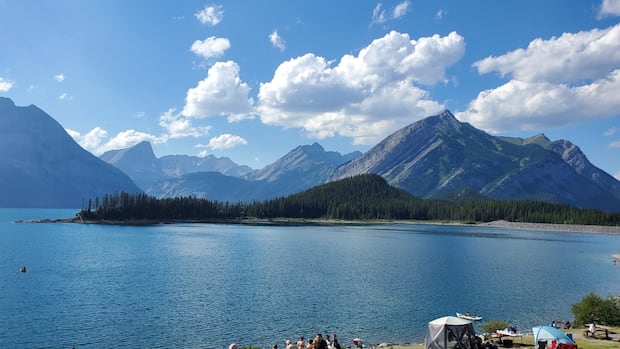 Search continues for two boaters missing after canoe capsized on Upper Kananaskis Lake