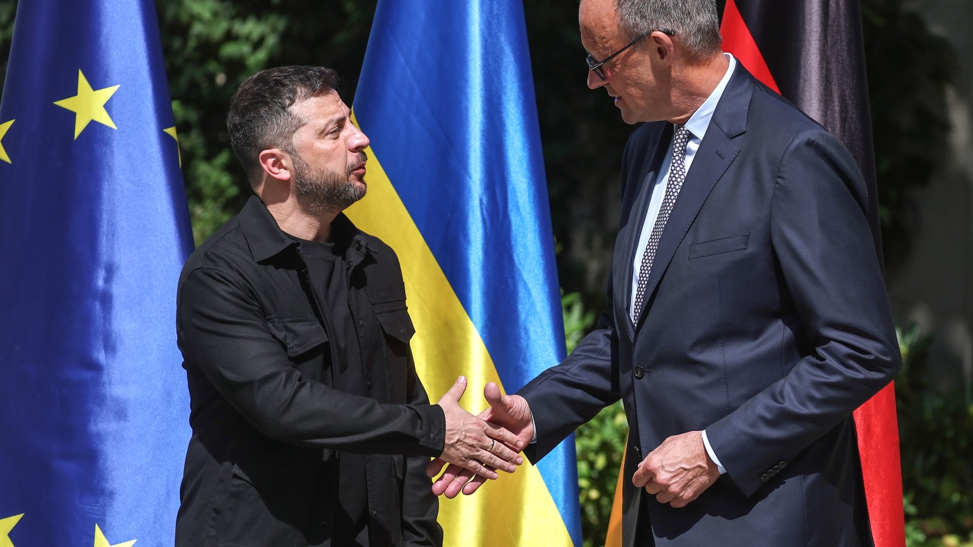 Zelenskyy and European leaders hold high stakes talks with Trump : NPR