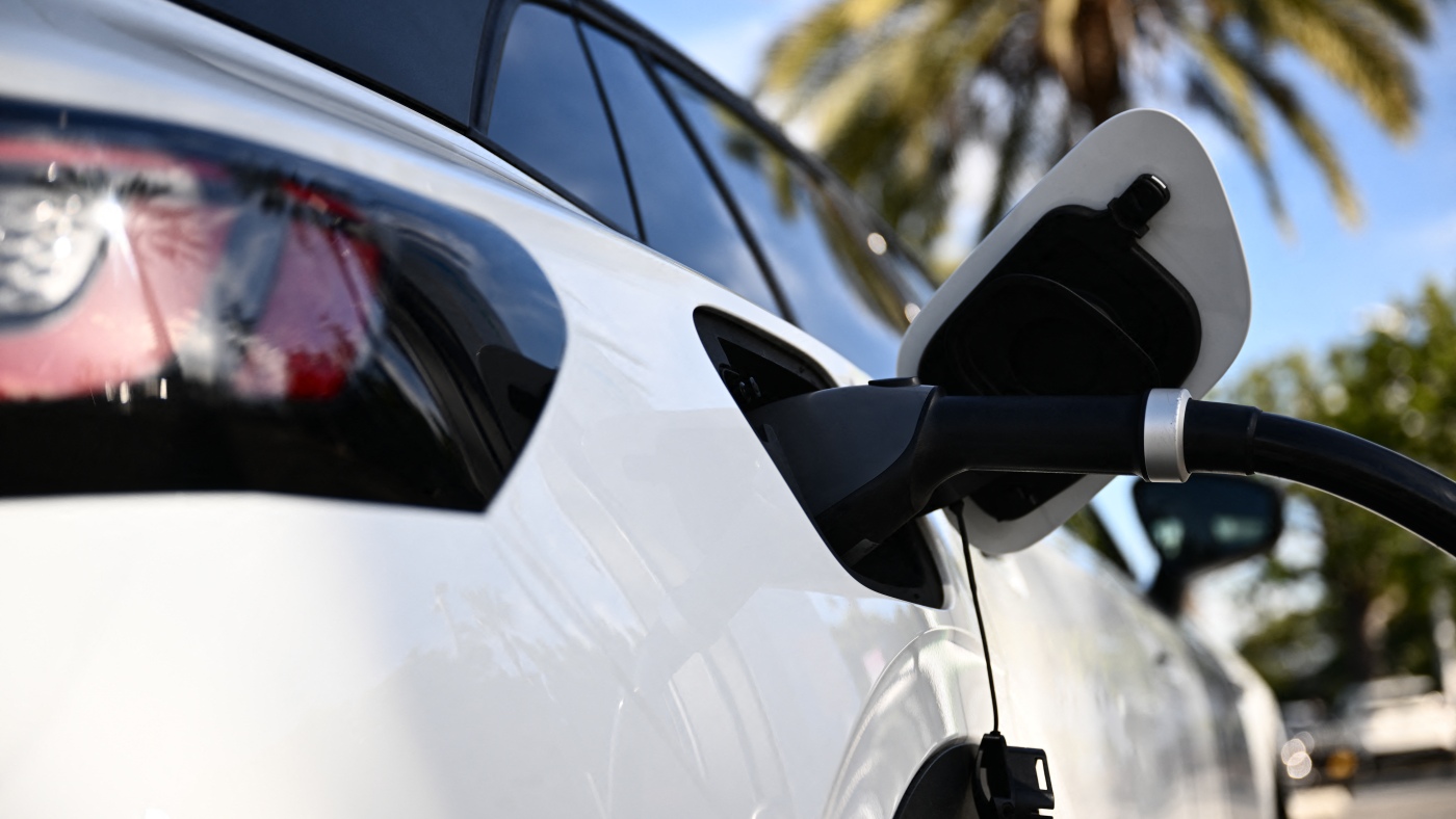 Trump administration will resume funding EV chargers : NPR
