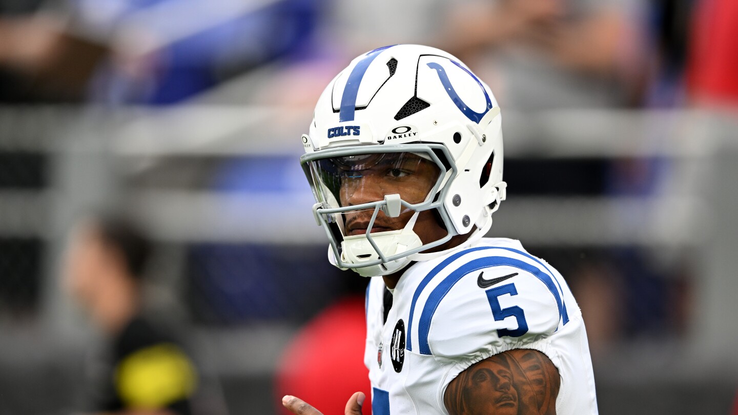 Anthony Richardson injured in first quarter, replaced by Daniel Jones