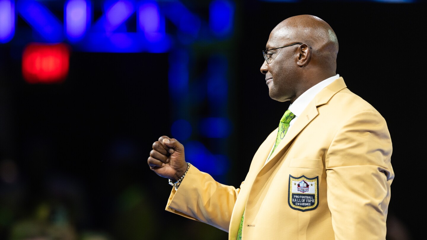 Sterling Sharpe honors his brother, Shannon, in memorable Hall of Fame speech