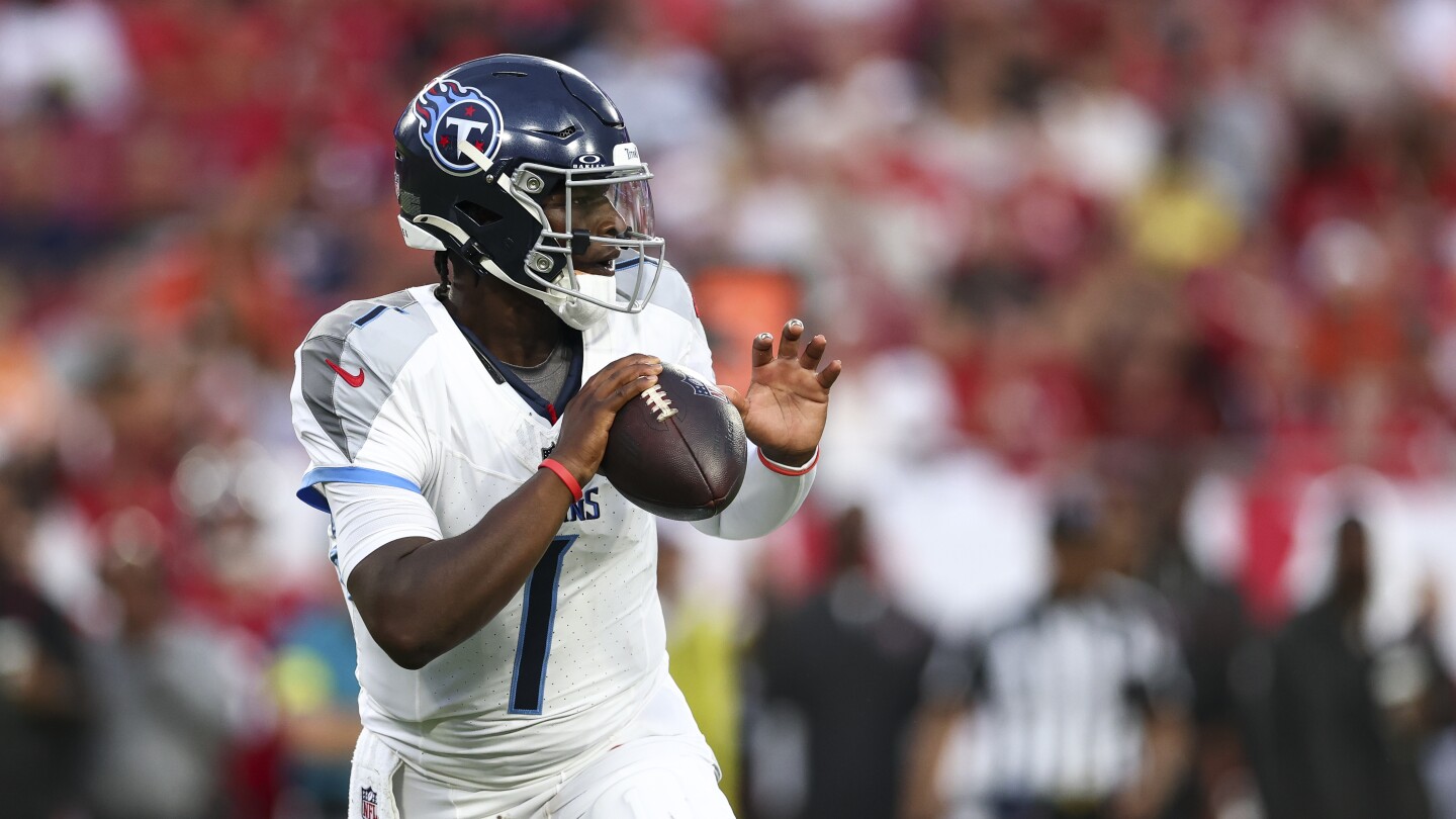 Cam Ward throws for 67 yards in two possessions, leads Titans to a TD