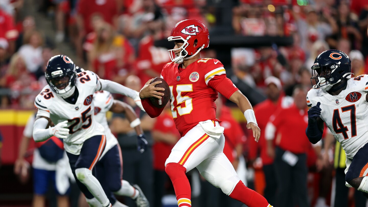 Patrick Mahomes plays three drives in preseason finale for Chiefs