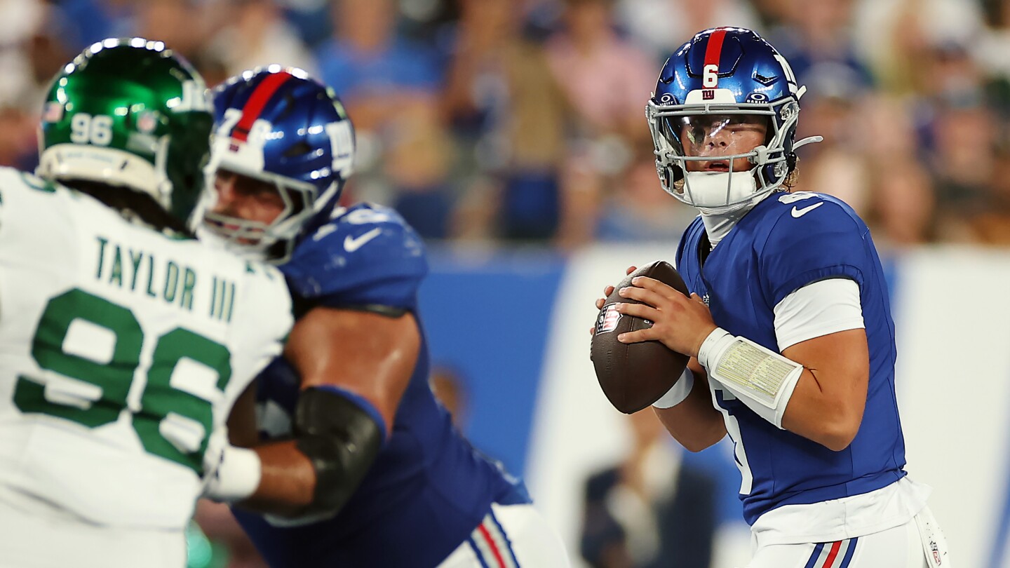 Brian Daboll reiterates Russell Wilson is starting after strong game from Jaxson Dart