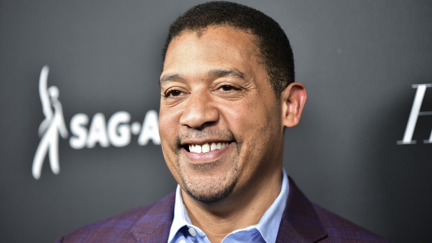 NFLPA turns to David White, who finished second to Lloyd Howell, as interim executive director