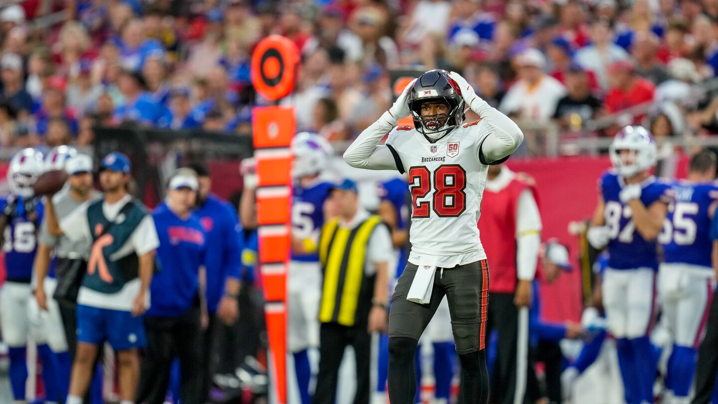 Todd Bowles: Shilo Sanders throwing a punch was "inexcusable"