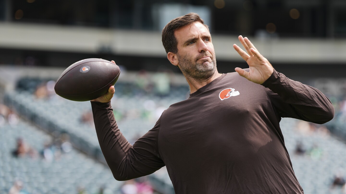 Joe Flacco on starting at 40: "It's just business as usual"
