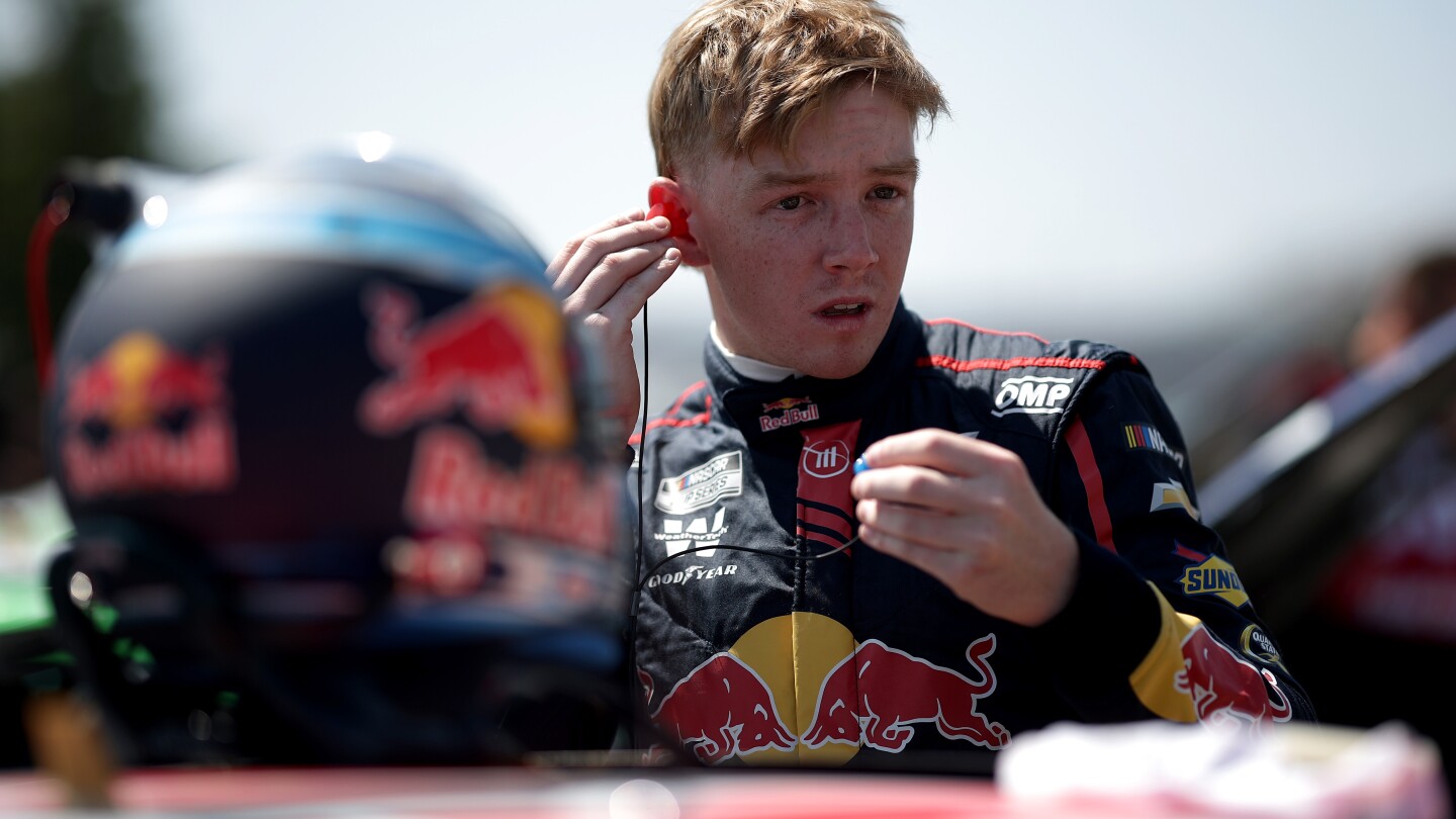 Connor Zilisch suffers broken collarbone in victory lane fall; Trackhouse withdraws his Cup car