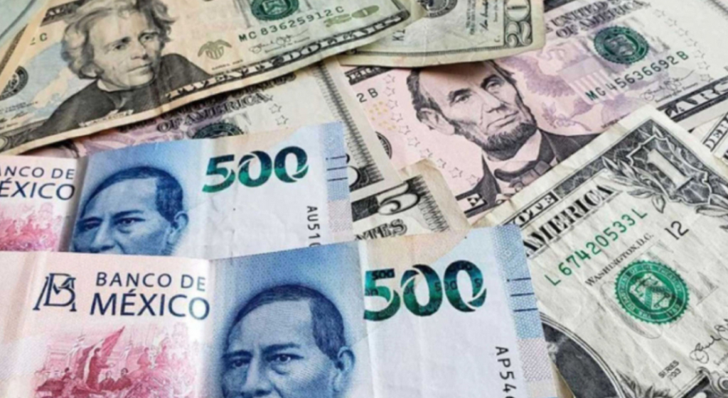 Mexican Peso Rises as Dollar Weakens After U.S. Inflation Data
