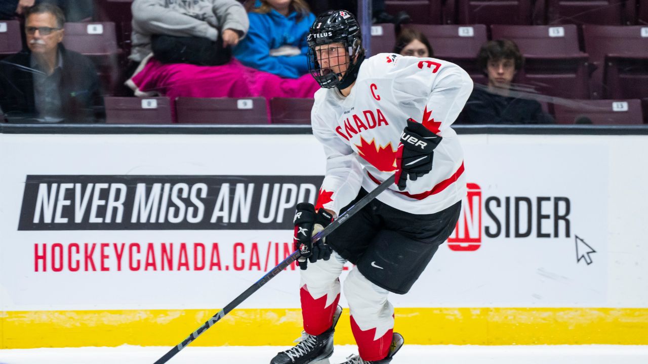 Can Keaton Verhoeff 'chase down' Gavin McKenna for top pick at 2026 NHL Draft?