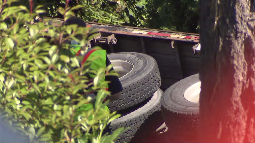 'Serious crash' closes Langley intersection