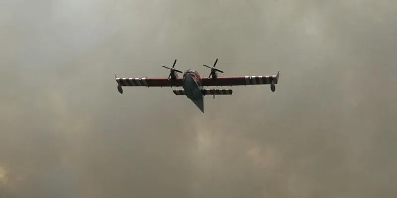 Residents Ordered to Leave as Wildfire Near Kingston Burns Close to Homes