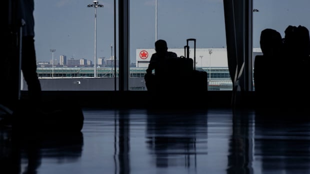 Flight attendant union asks jobs minister not to intervene in Air Canada negotiations