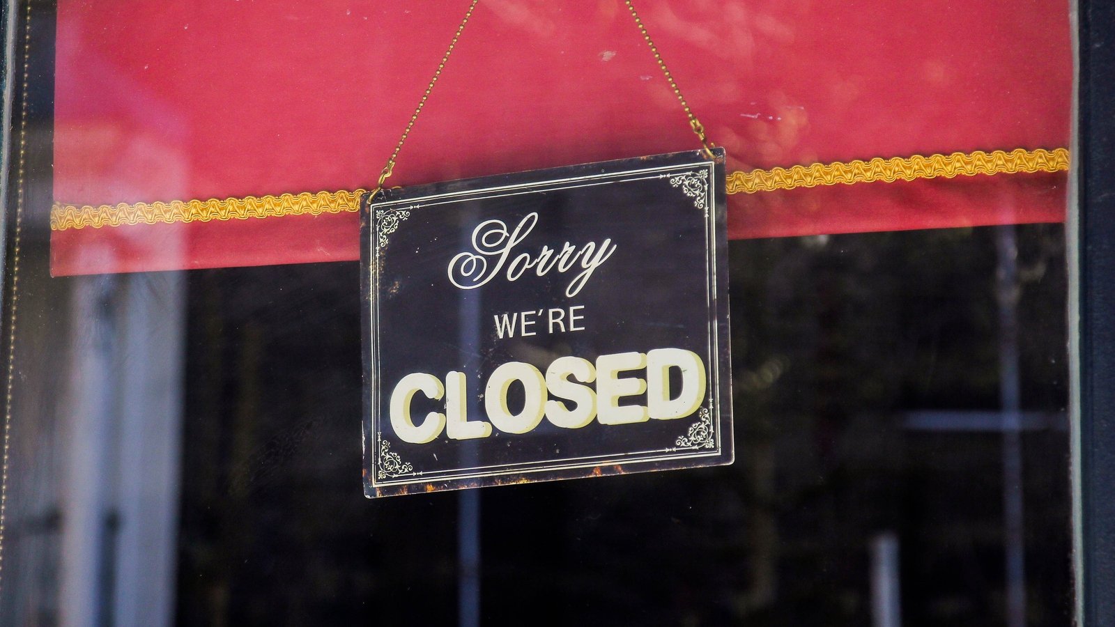 McDonald's outlet with rat droppings among FSAI closures