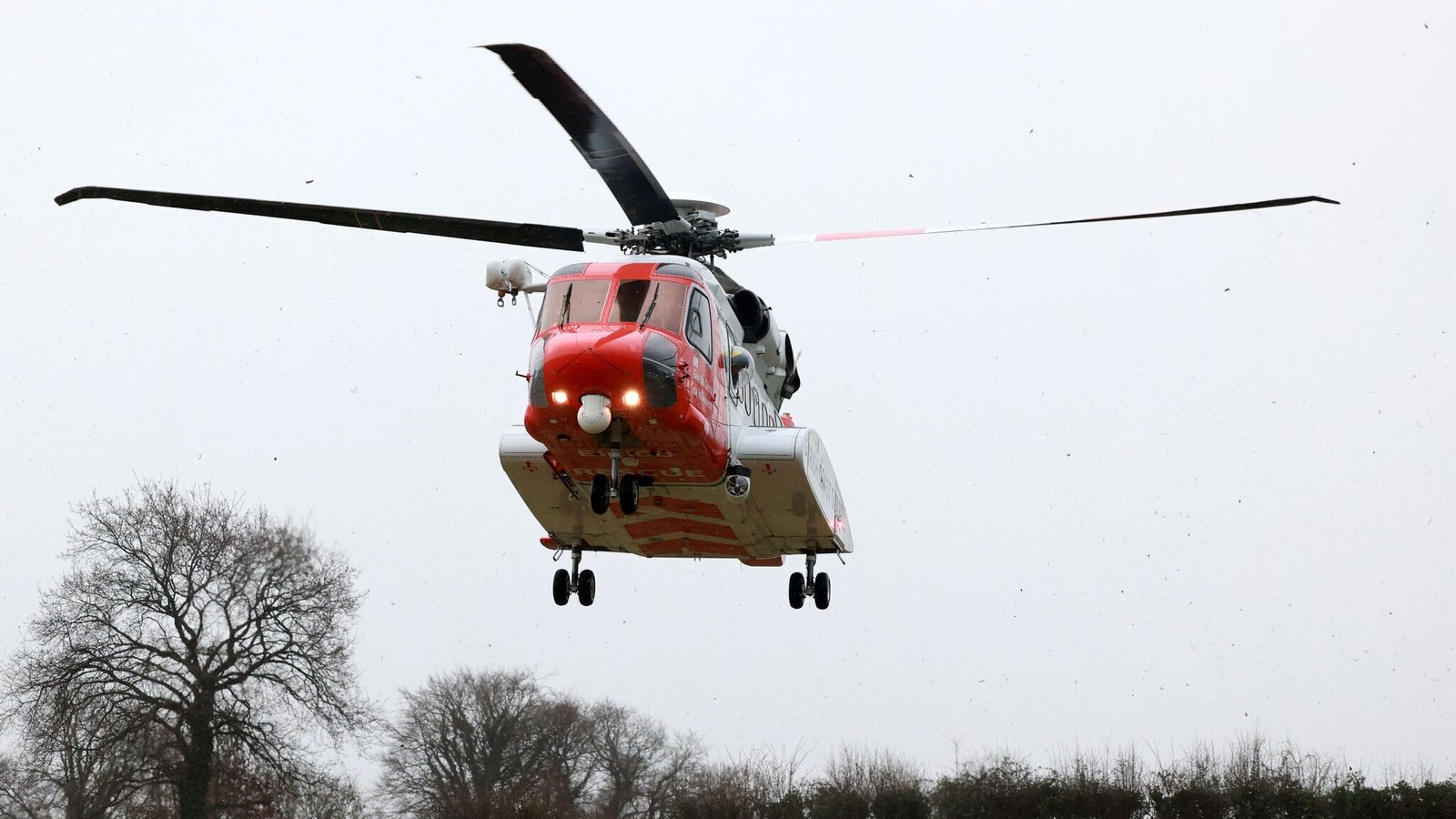 Search resumes in Co Cork for missing rock climber