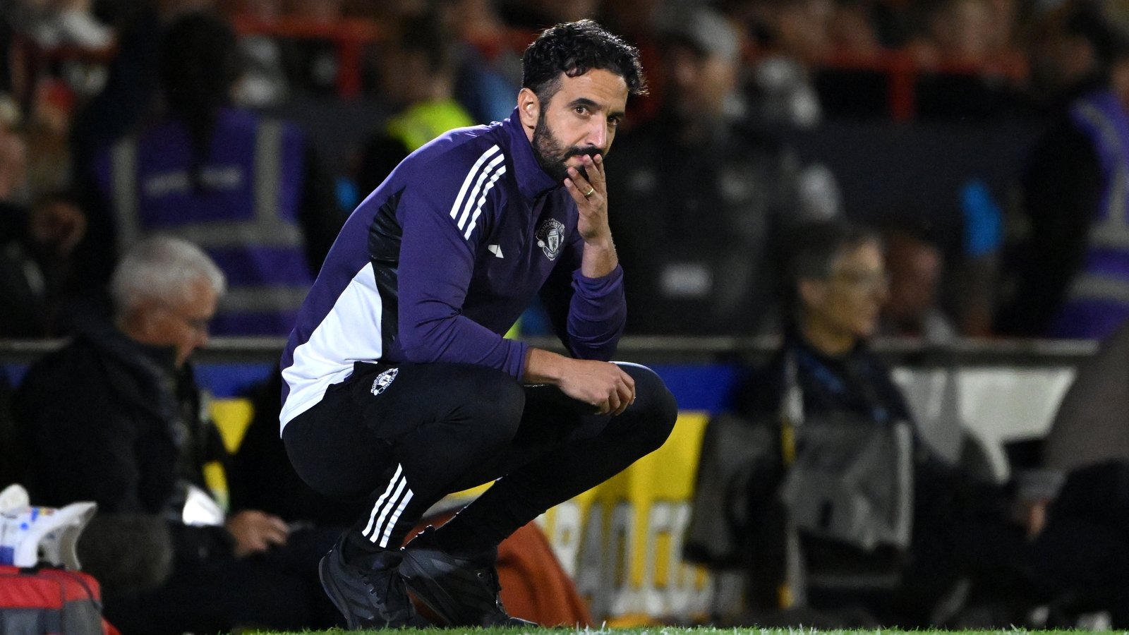 Amorim says he wouldn't even change style for the Pope