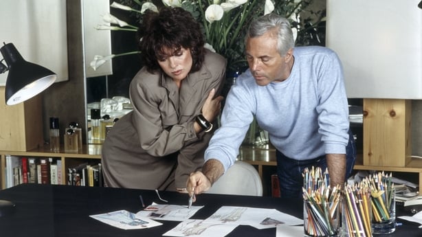 Giorgio Armani pictured with US actress Linda Gray